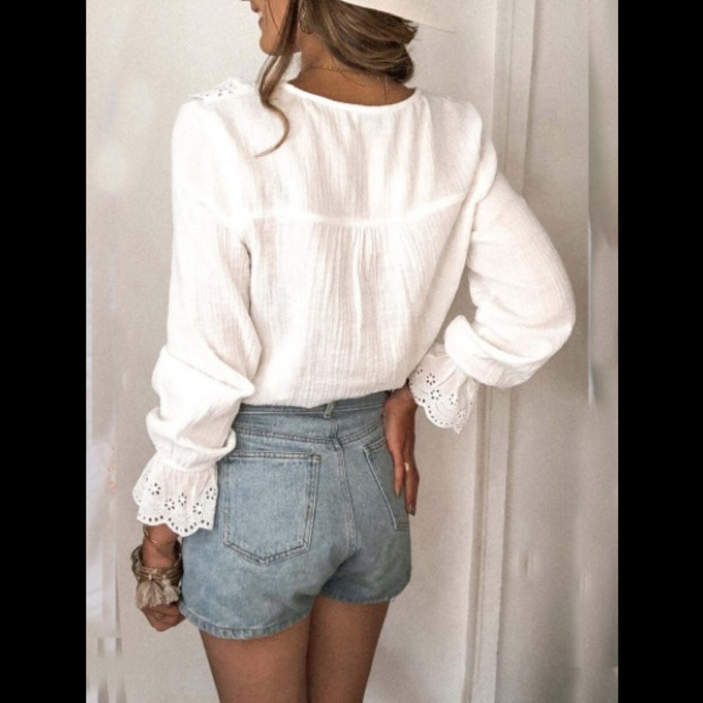 Victorian Stylish V Neck W/ Ruffle Lace Lining The Front & Sleeve Cuffs Blouse - Picture 5 of 5